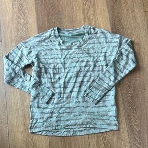 ATHLETA Long Sleeve Tie Dye Blue/Gray Shirt